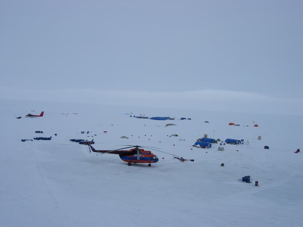 Barneo ice camp — North Pole